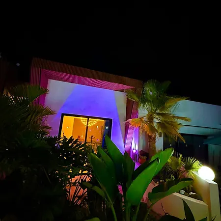 Villa Paraiso *