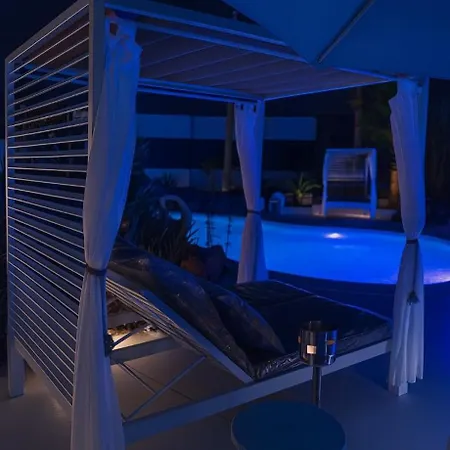 Paraiso Villa